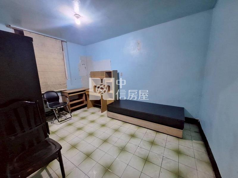 平鎮東安國中旁低總價透天房屋室內格局與周邊環境