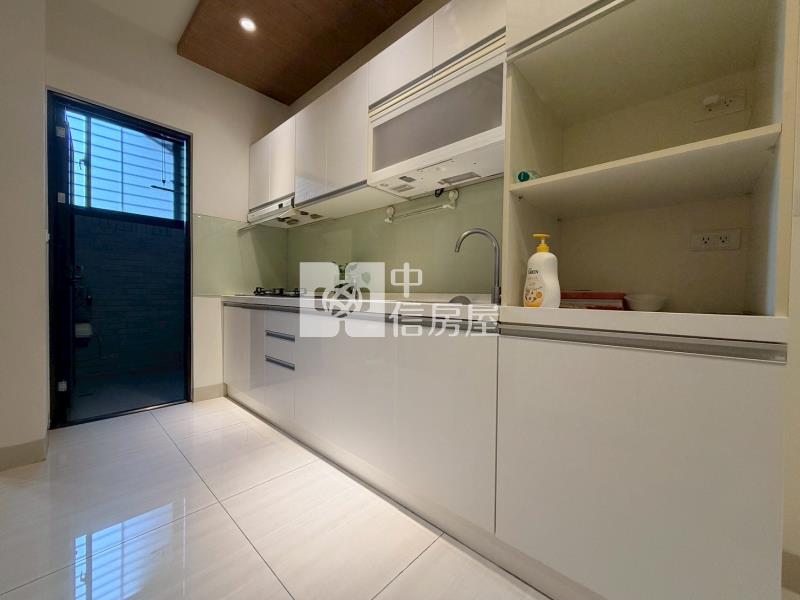 里港.極致奢華雙車豪墅房屋室內格局與周邊環境