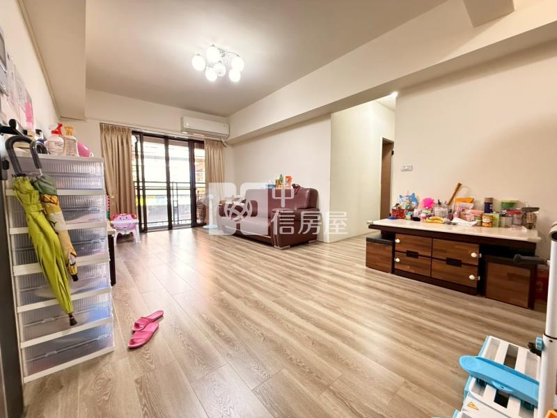 中興&東榮雙商圈三面採光輕屋齡三房+車位房屋室內格局與周邊環境