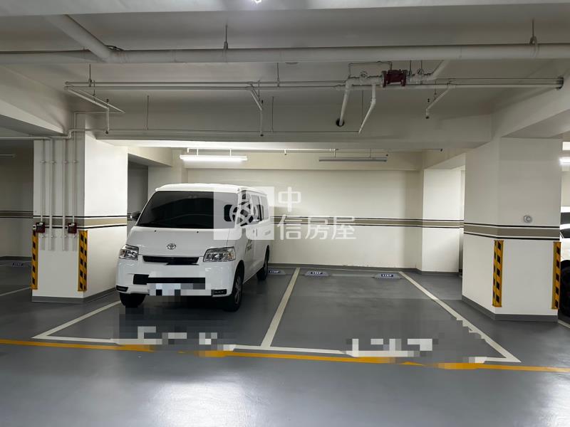 十期富宇晴綻花園3+1房平車房屋室內格局與周邊環境