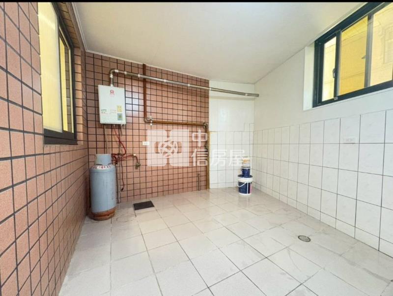 內壢站前電梯一樓三房B1車房屋室內格局與周邊環境