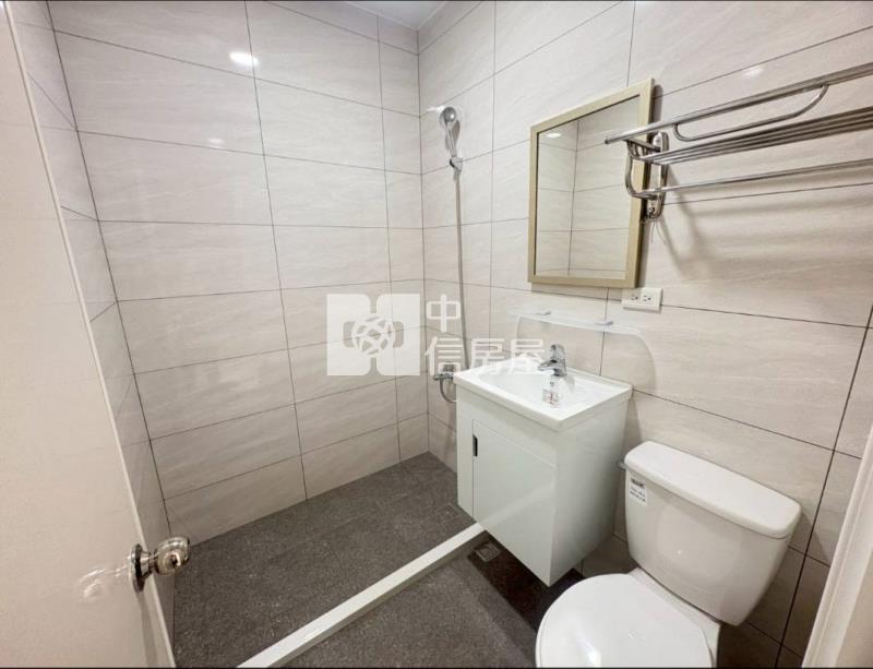 內壢站前電梯一樓三房B1車房屋室內格局與周邊環境