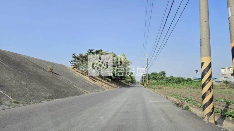 安南近南興國小都內美農地(一)房屋室內格局與周邊環境