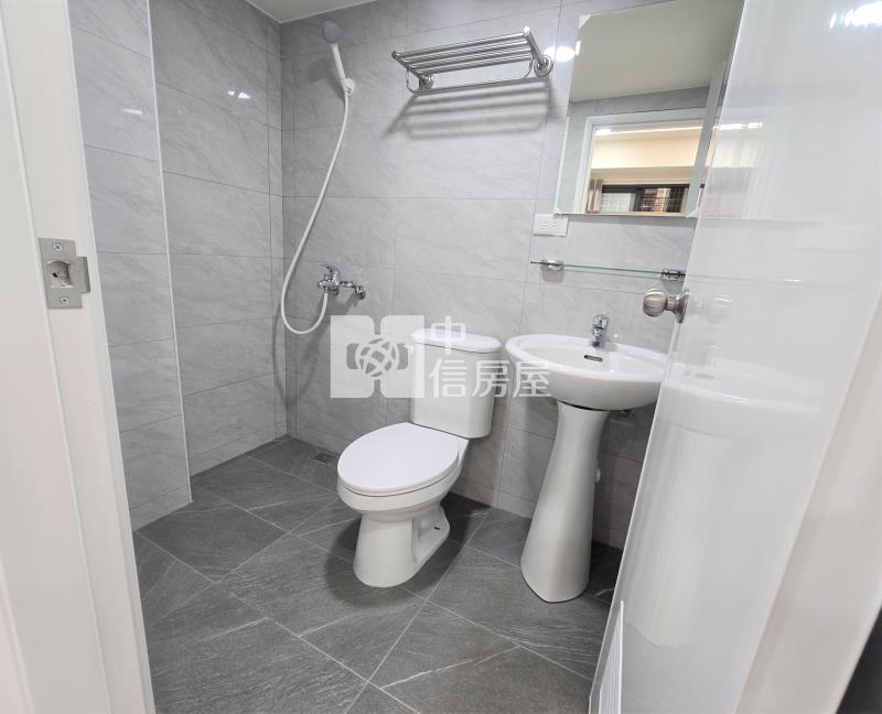 水湳經貿電梯收租透套房屋室內格局與周邊環境