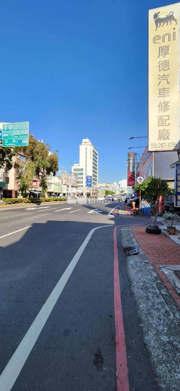 南台南巴克禮生活圈文青透天房屋室內格局與周邊環境