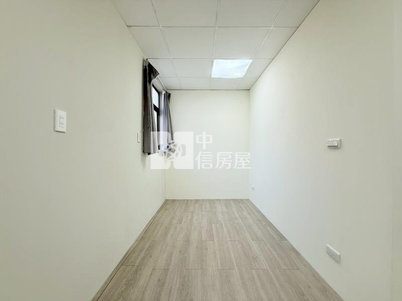 大里4房平面車位美廈房屋室內格局與周邊環境