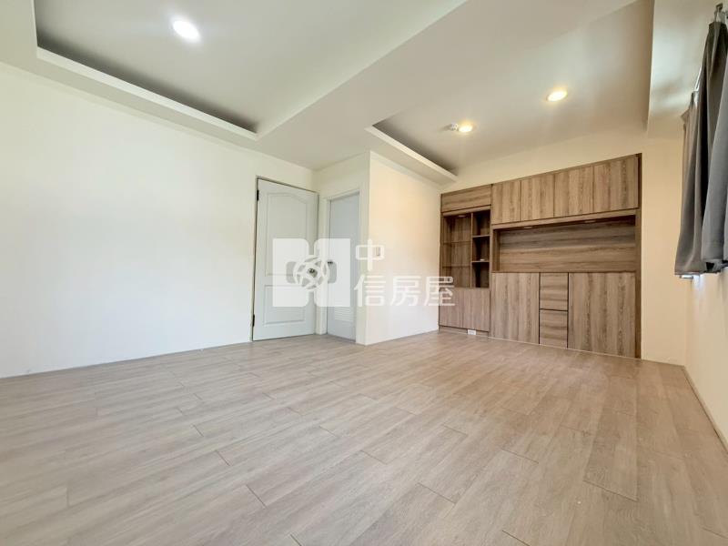 大里4房平面車位美廈房屋室內格局與周邊環境