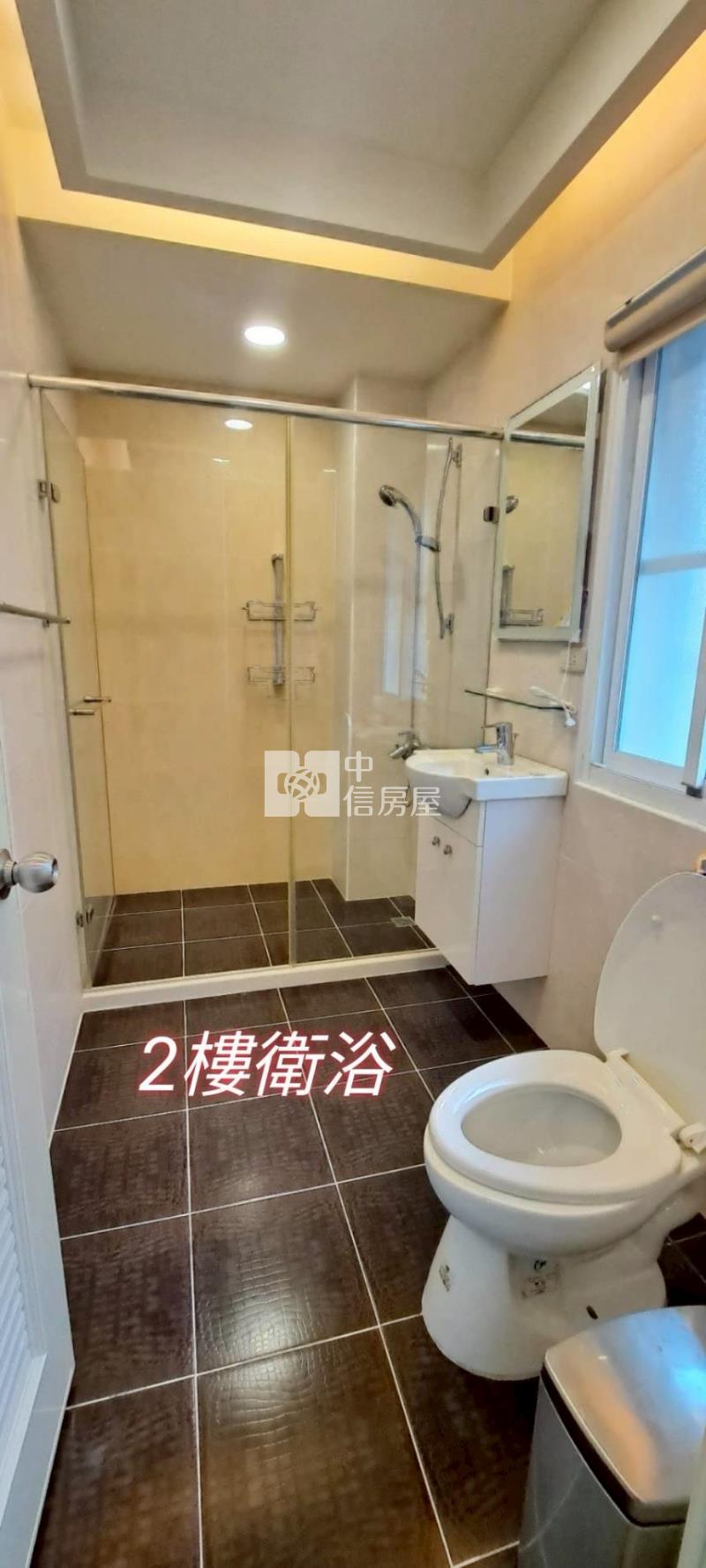 廣東商圈家樂福大面寬整新車墅房屋室內格局與周邊環境