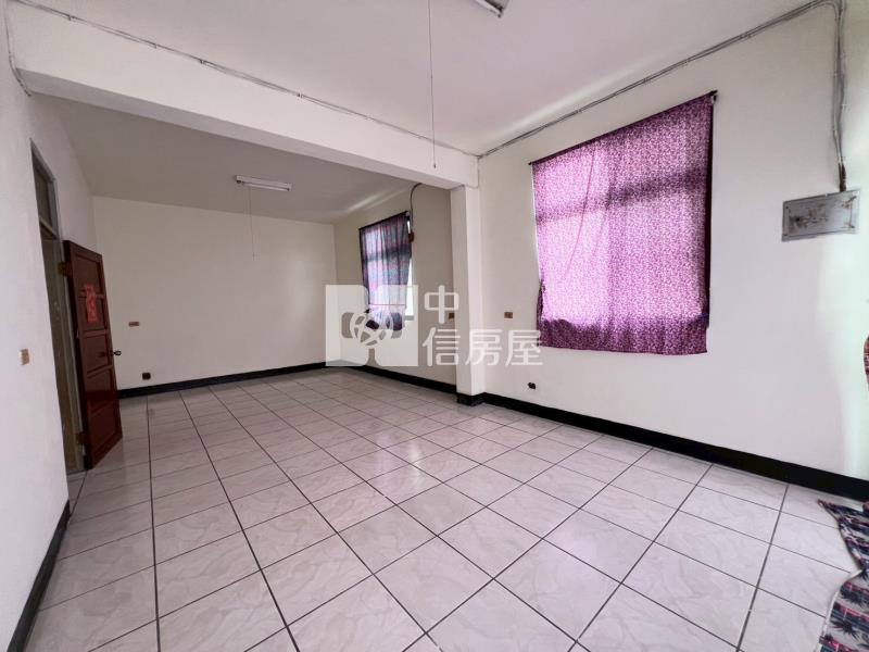 草商旁獨棟透天房屋室內格局與周邊環境