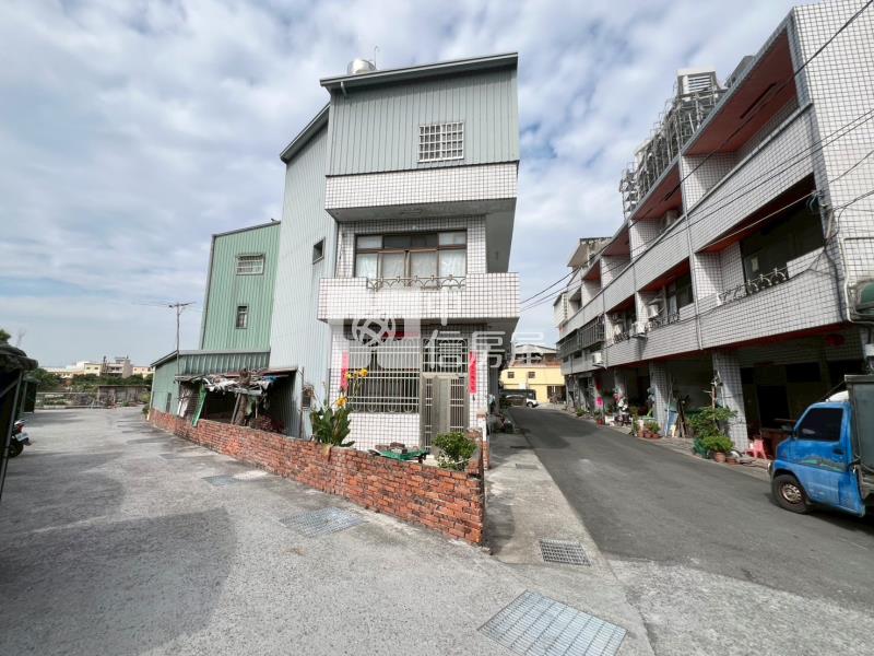 草商旁獨棟透天房屋室內格局與周邊環境