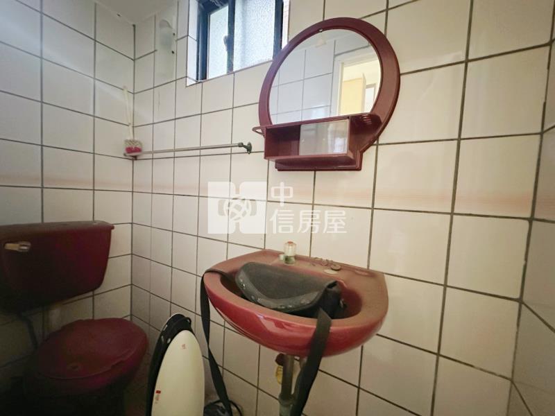 西園路活巷DIY透天~門前停車房屋室內格局與周邊環境