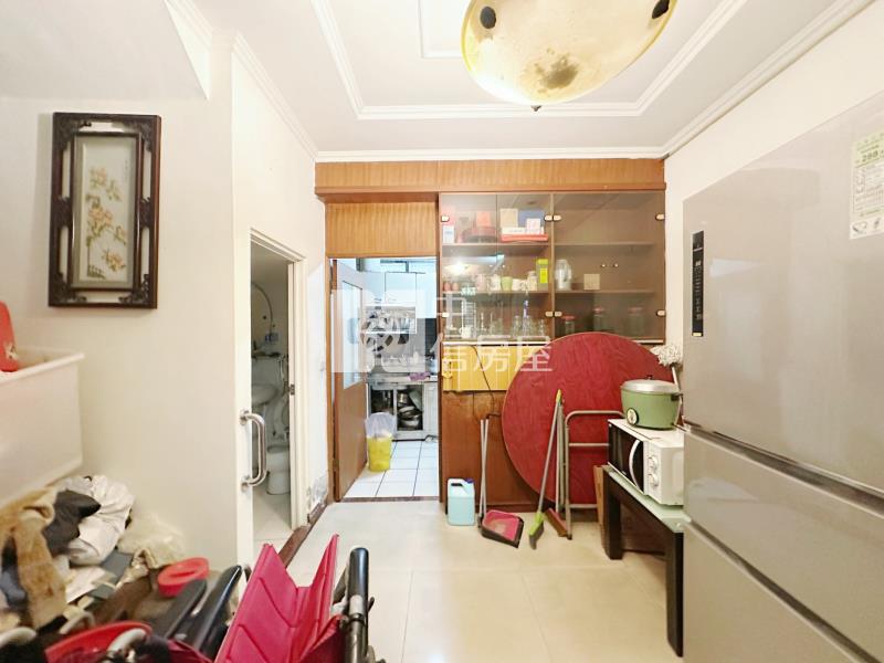 西園路活巷DIY透天~門前停車房屋室內格局與周邊環境