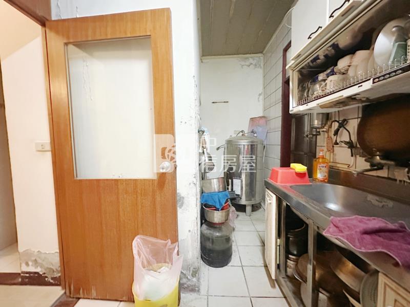 西園路活巷DIY透天~門前停車房屋室內格局與周邊環境