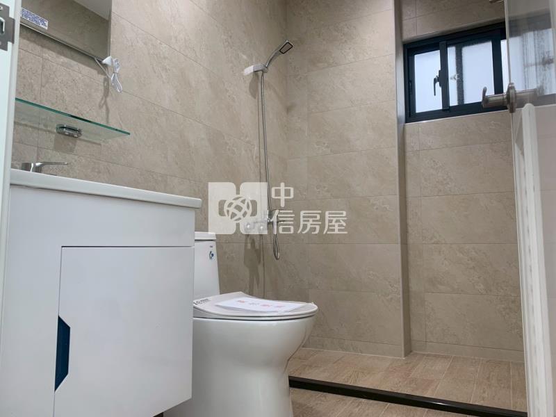 台南大學全棟整新美車墅房屋室內格局與周邊環境