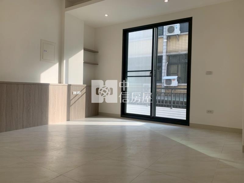 台南大學全棟整新美車墅房屋室內格局與周邊環境