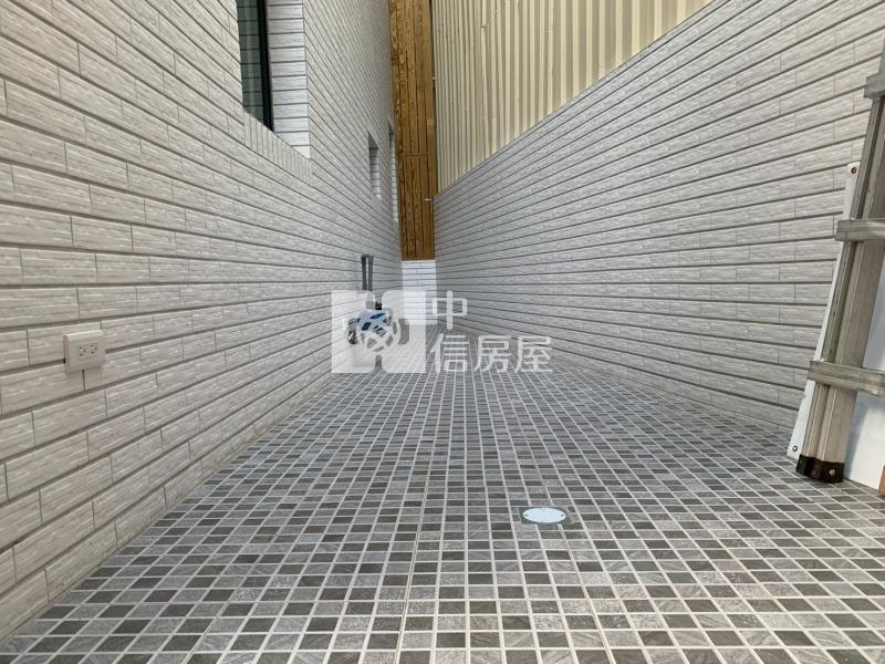 台南大學全棟整新美車墅房屋室內格局與周邊環境