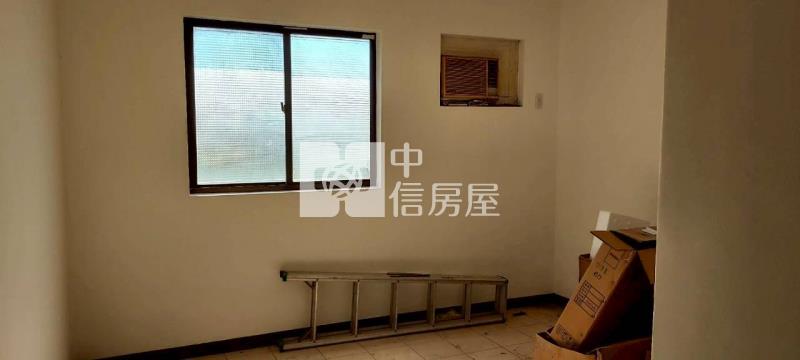 正體育園區五樓透店住房屋室內格局與周邊環境