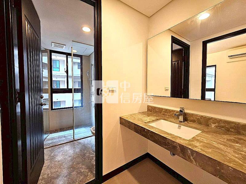 日出登陽正11期指標高樓四房雙車房屋室內格局與周邊環境