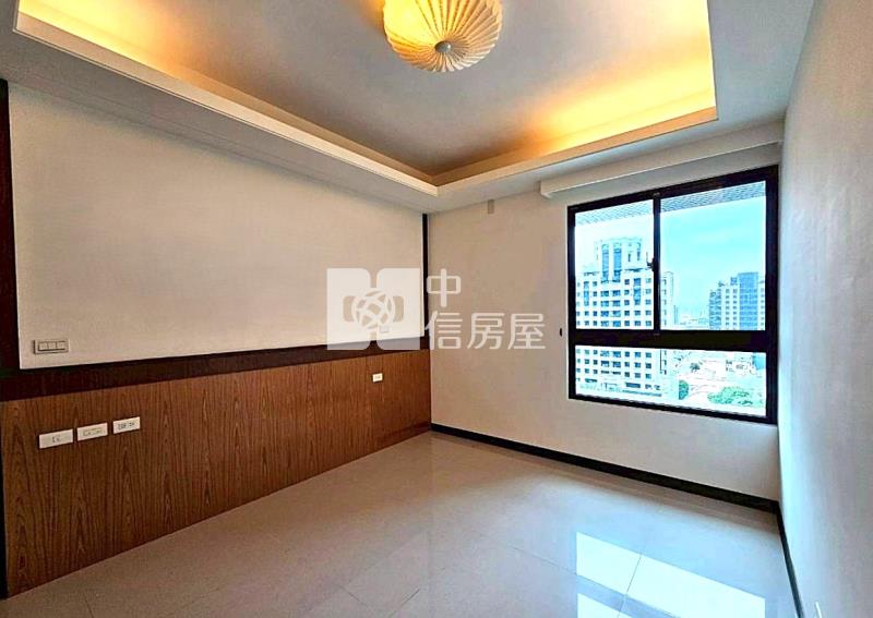 日出登陽正11期指標高樓四房雙車房屋室內格局與周邊環境