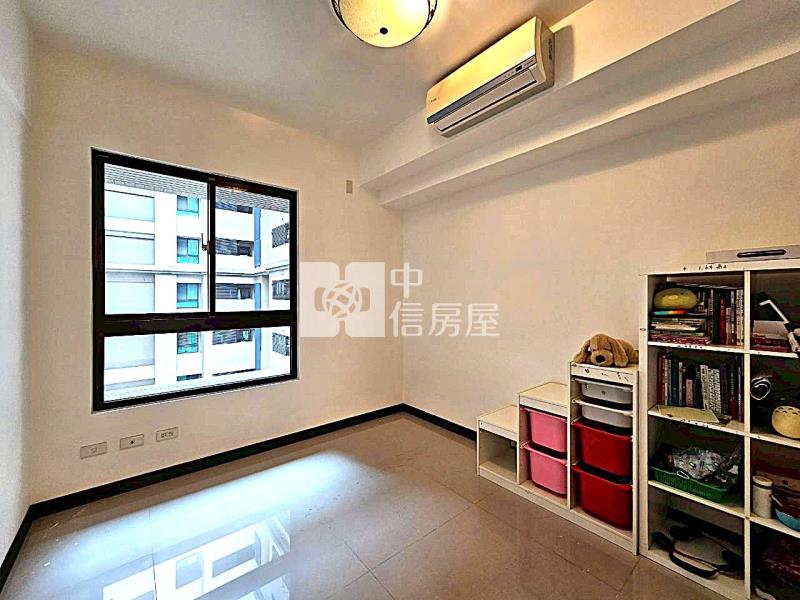 日出登陽正11期指標高樓四房雙車房屋室內格局與周邊環境