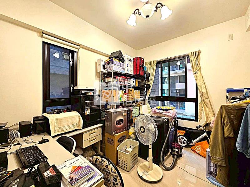 日出登陽正11期指標三房平車房屋室內格局與周邊環境