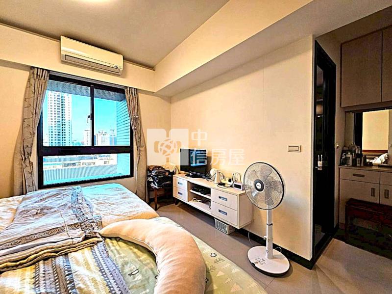 日出登陽正11期指標三房平車房屋室內格局與周邊環境