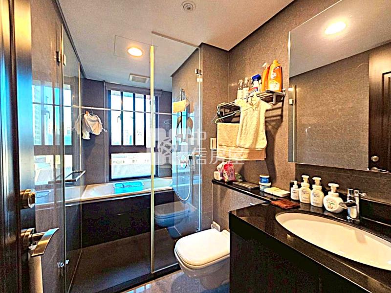 日出登陽正11期指標三房平車房屋室內格局與周邊環境