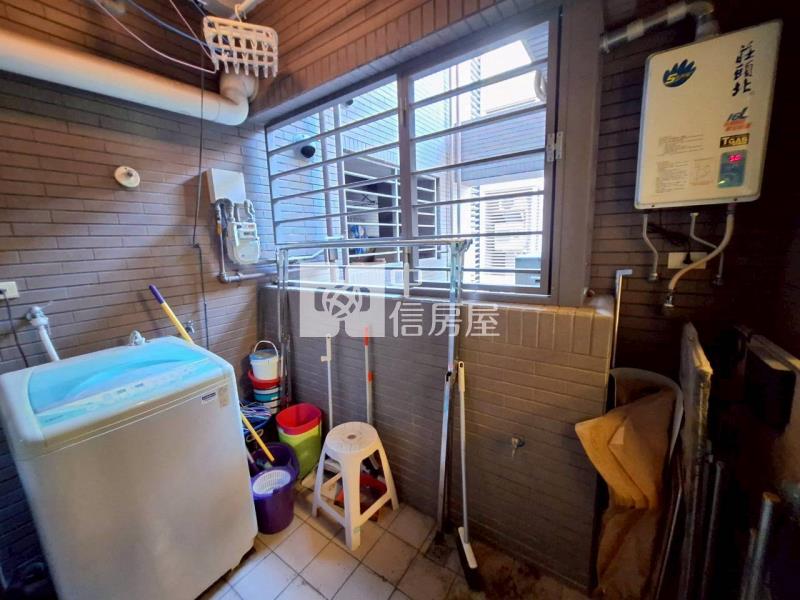 世紀凱悦四房3衛雙車位房屋室內格局與周邊環境