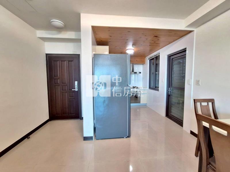 世紀凱悦四房3衛雙車位房屋室內格局與周邊環境