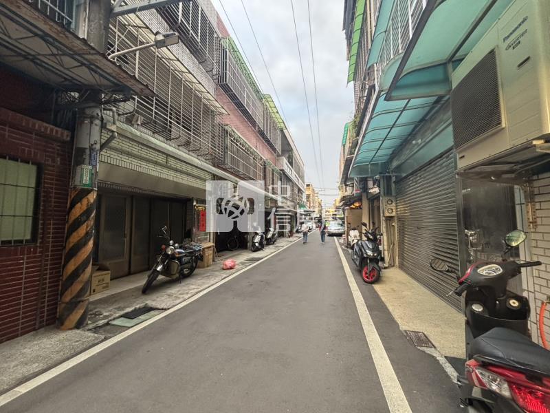 八德高城商圈活巷透天房屋室內格局與周邊環境