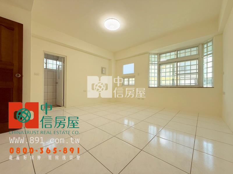 文化路尾大面寬別墅房屋室內格局與周邊環境