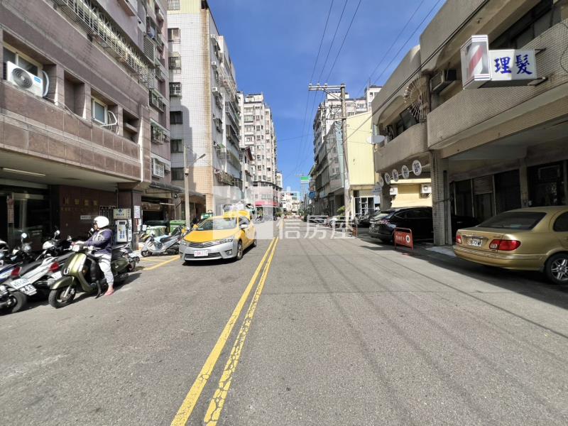 川普皇家金店面房屋室內格局與周邊環境