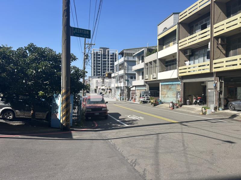 楊梅市區住店有停車位房屋室內格局與周邊環境