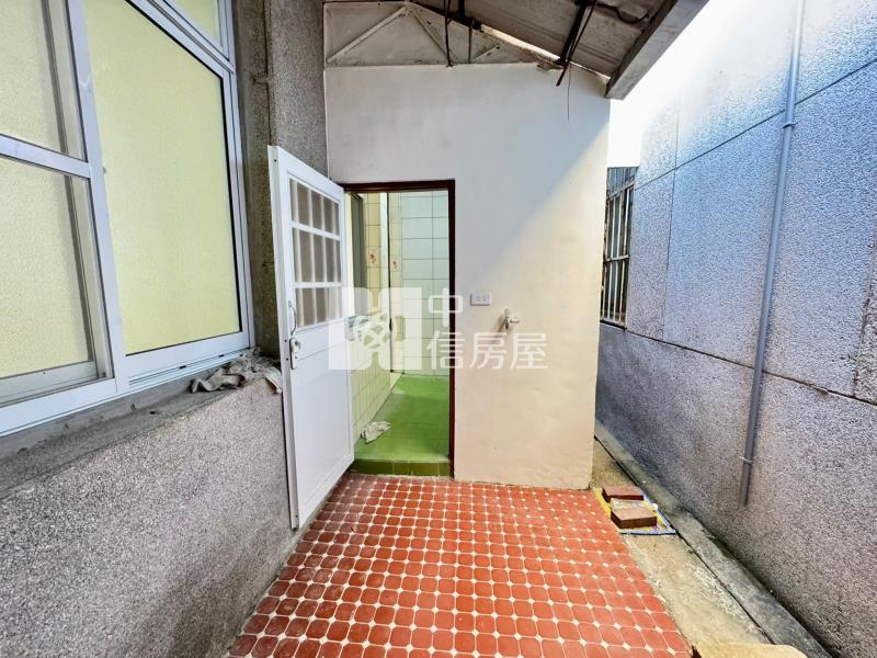 斗六大面寬全新整理大平房房屋室內格局與周邊環境