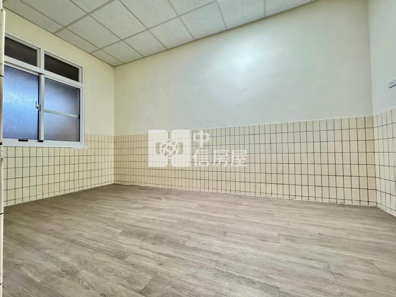 斗六大面寬全新整理大平房房屋室內格局與周邊環境