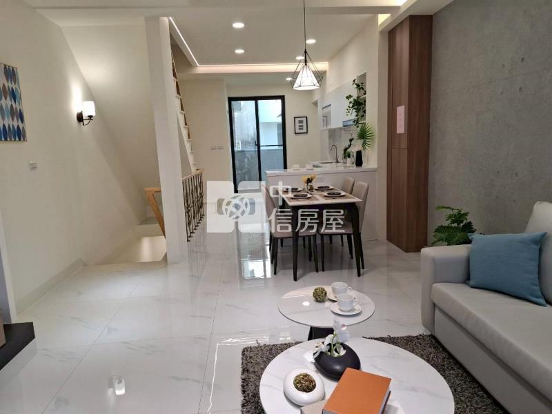 崇善十一街全整新車庫透天房屋室內格局與周邊環境