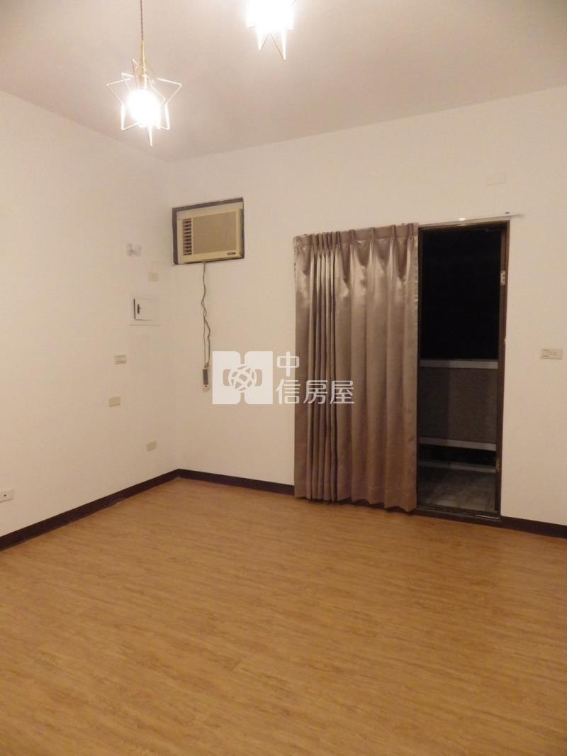 平實公園旁雙車庫別墅房屋室內格局與周邊環境