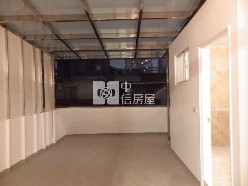 平實公園旁雙車庫別墅房屋室內格局與周邊環境