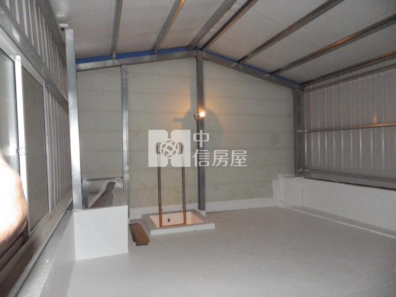 平實公園旁雙車庫別墅房屋室內格局與周邊環境