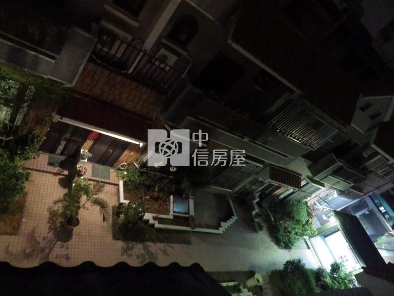 平實公園旁雙車庫別墅房屋室內格局與周邊環境