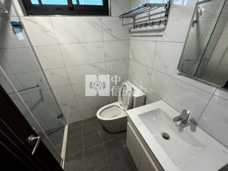 專任近A20全新別墅房屋室內格局與周邊環境