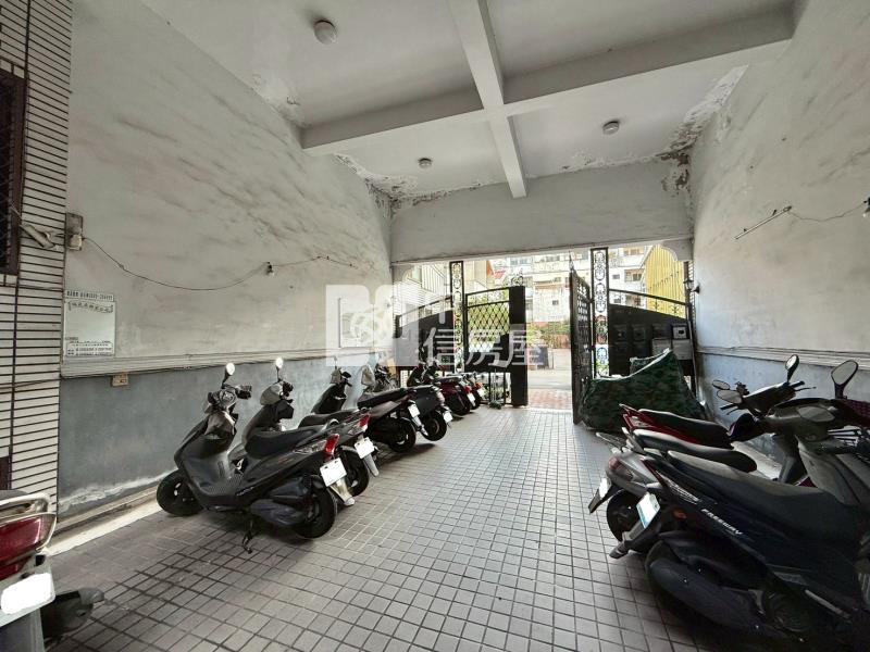 崇德文心捷運站3房精裝戶房屋室內格局與周邊環境