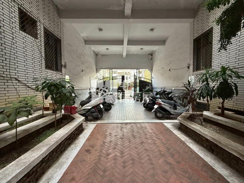 崇德文心捷運站3房精裝戶房屋室內格局與周邊環境