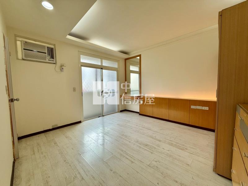 崇德文心捷運站3房精裝戶房屋室內格局與周邊環境