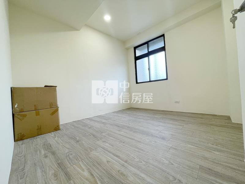 藝文中心全新整理入門玄關三房美寓+平車房屋室內格局與周邊環境