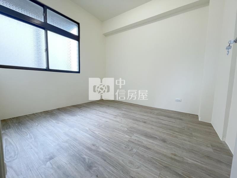 藝文中心全新整理入門玄關三房美寓+平車房屋室內格局與周邊環境