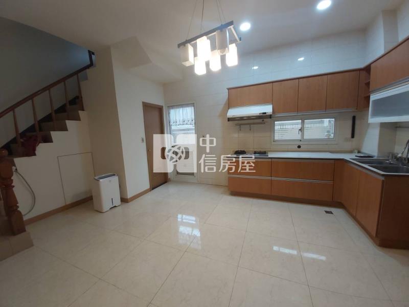 楊梅體育園區賀岡大別墅房屋室內格局與周邊環境