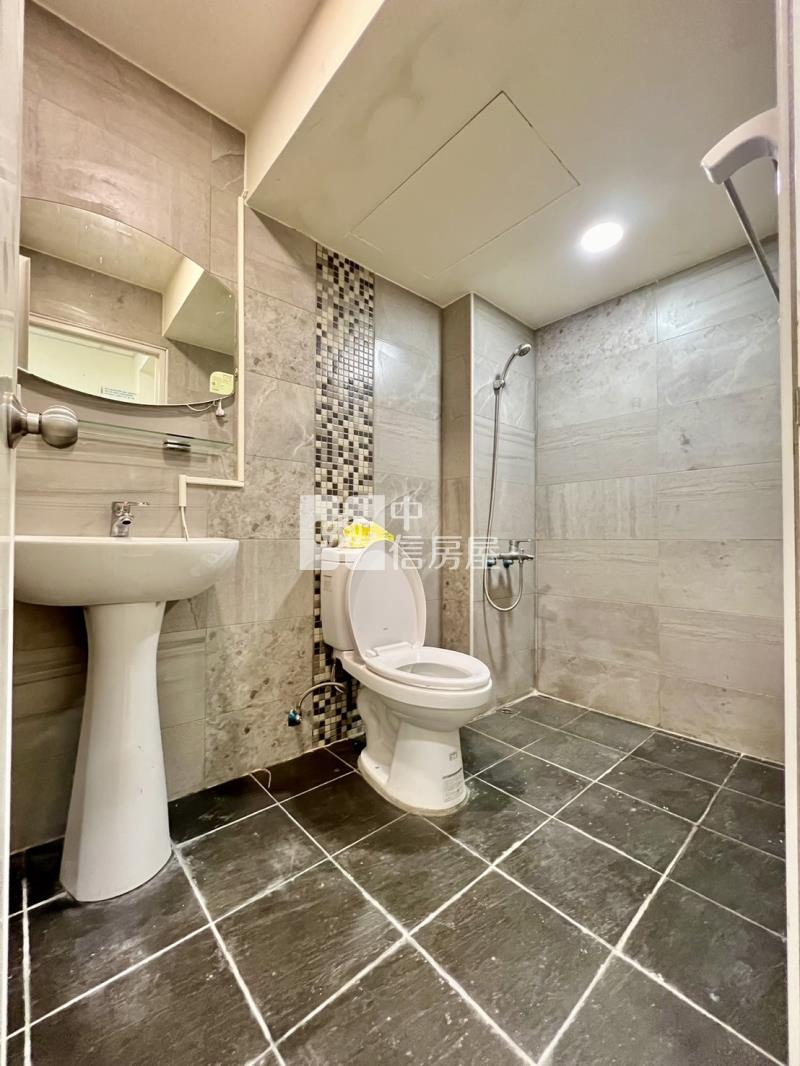 中興商圈4+5樓收租8套美寓房屋室內格局與周邊環境