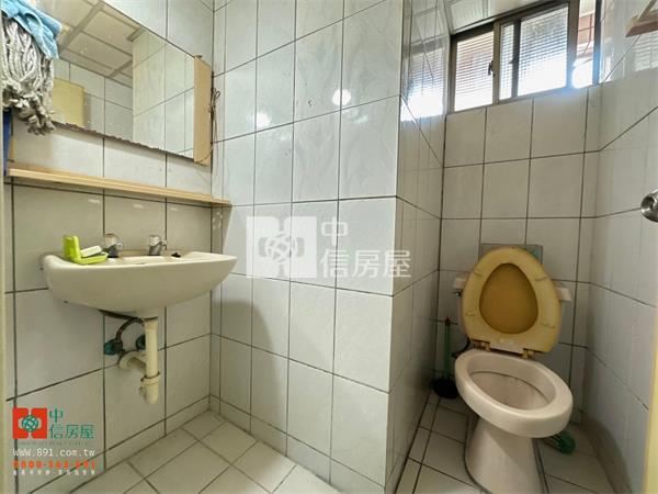 八德路邊間樓店住家房屋室內格局與周邊環境