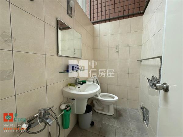 八德路邊間樓店住家房屋室內格局與周邊環境